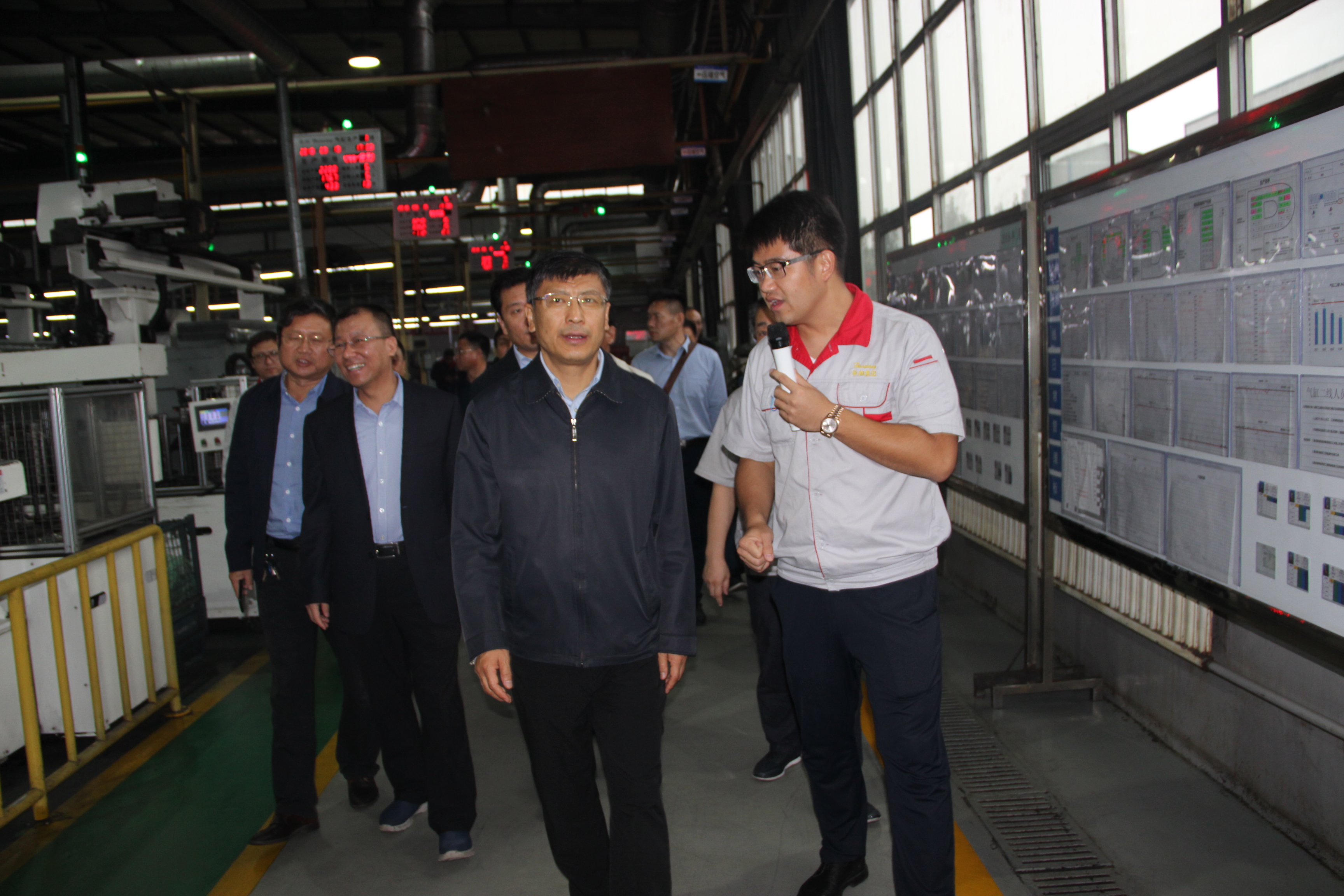 省委組織部副部長(zhǎng)、省人社廳廳長(zhǎng)盧建明一行到我司調(diào)研指導(dǎo)